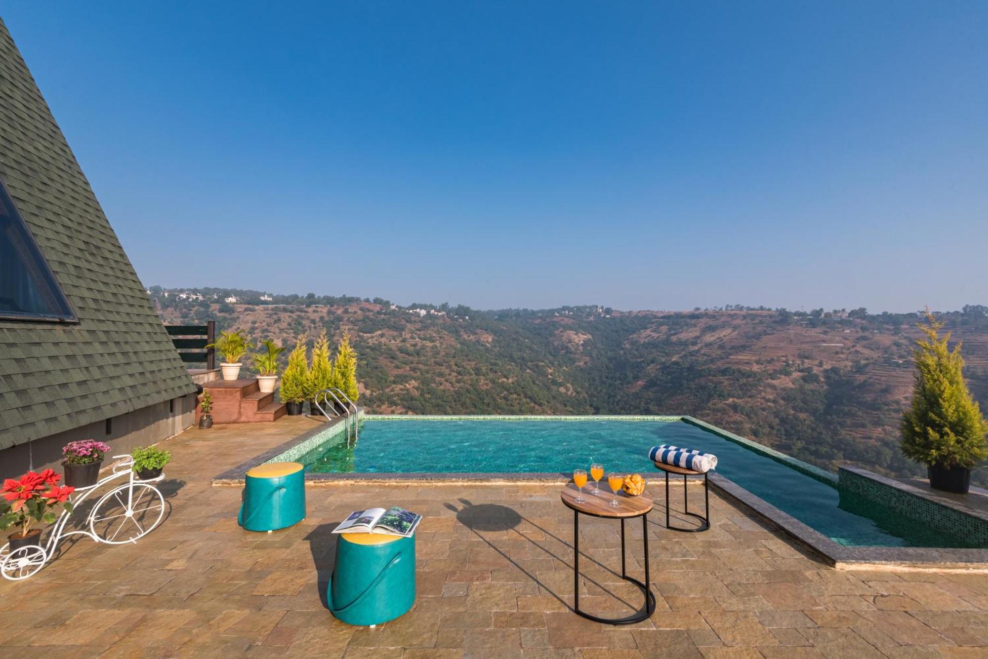 Saffronstays A Vantage, Panchgani - A Pyramid Shaped Unique Luxury Villa With Infinity Valley Views Exterior photo